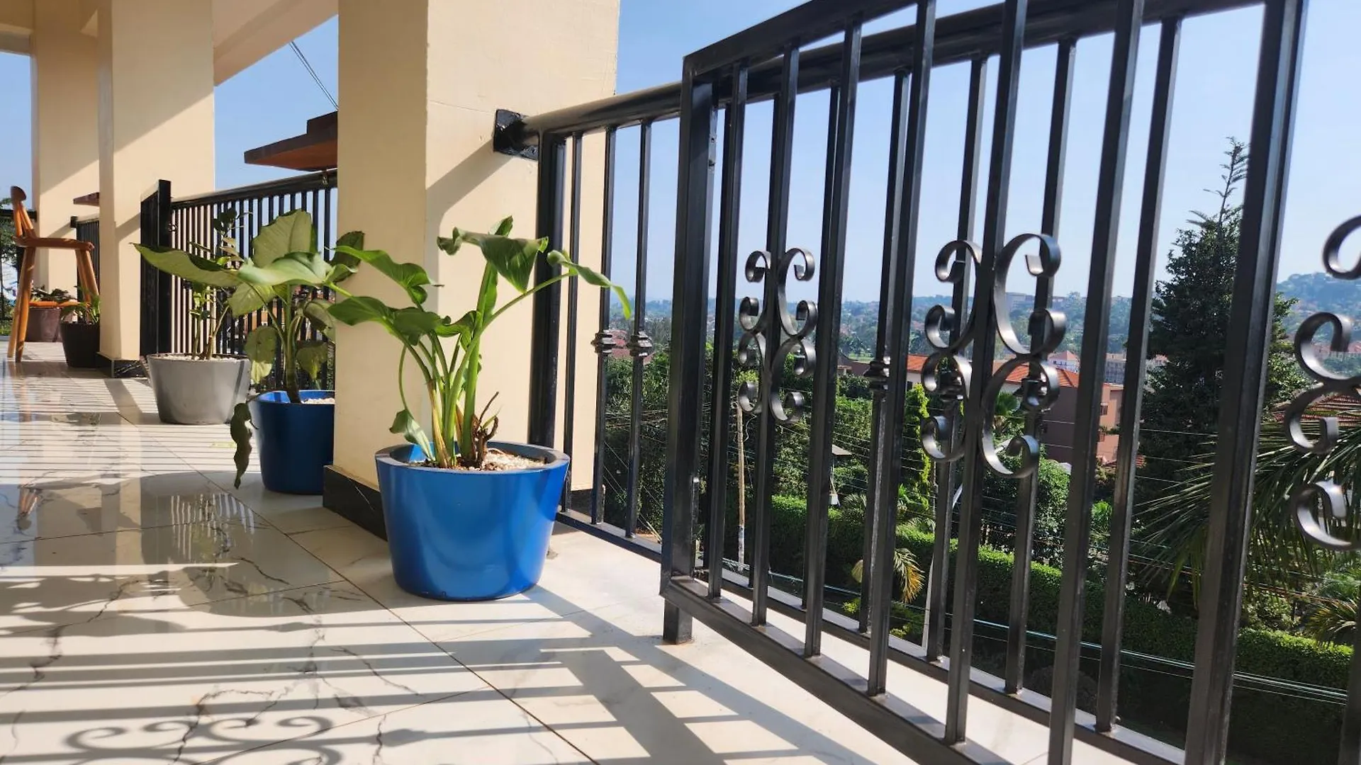 Equator Suites Apartment Kampala - Ivory Mall Bunga- Gaba Road 0*,  אוגנדה
