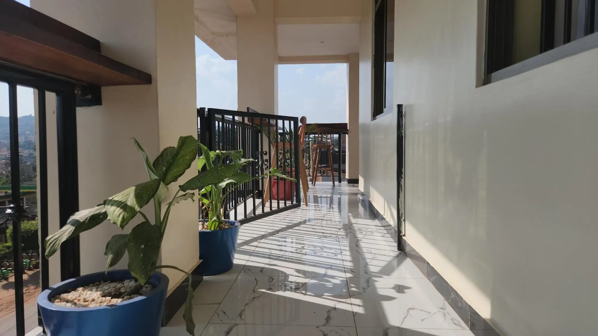 Equator Suites Apartment Kampala - Ivory Mall Bunga- Gaba Road 0*,  אוגנדה