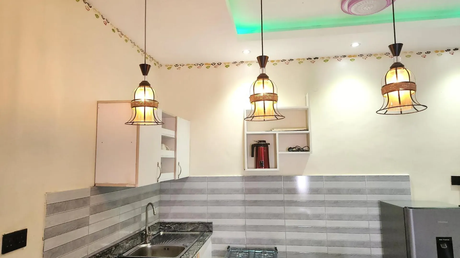 Equator Suites Apartment Kampala - Ivory Mall Bunga- Gaba Road