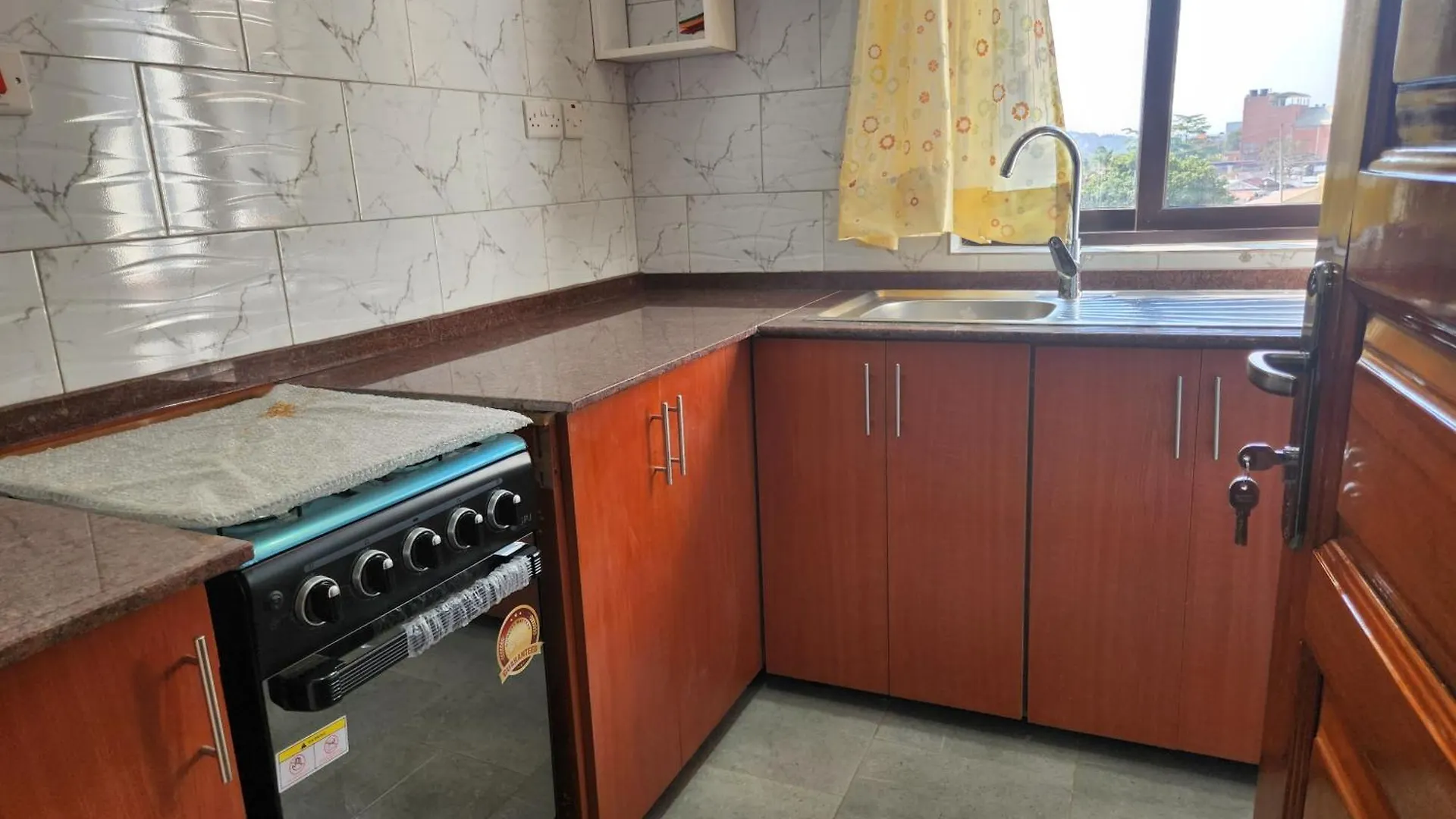 Equator Suites Apartment Kampala - Ivory Mall Bunga- Gaba Road