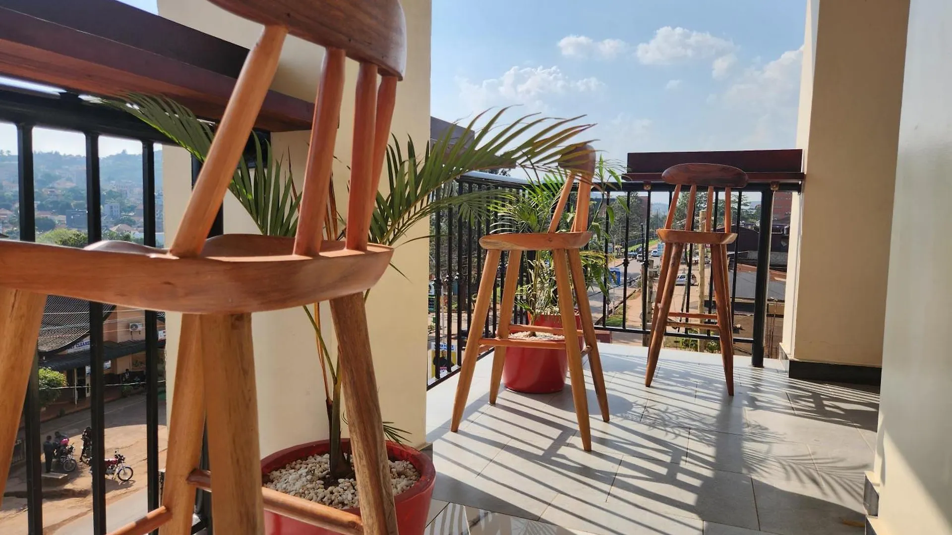 Equator Suites Apartment Kampala - Ivory Mall Bunga- Gaba Road