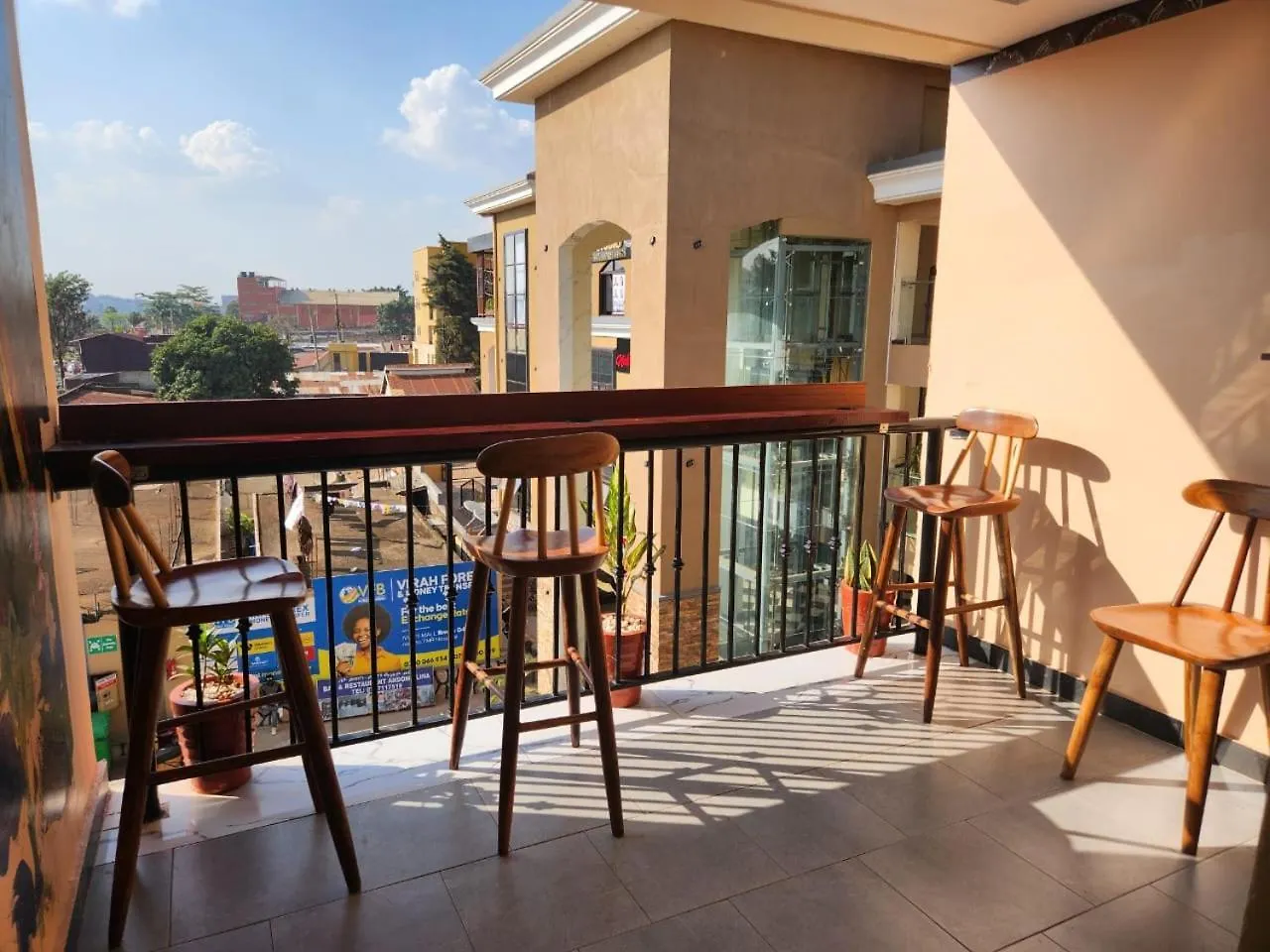 Equator Suites Apartment Kampala - Ivory Mall Bunga- Gaba Road 0*,